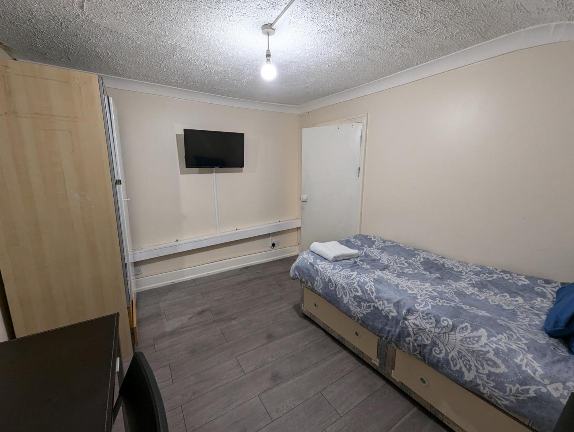 3 Portland Road Apartment Southall Bagian luar foto